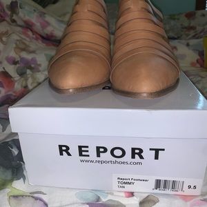 Never worn!! Size 9.5!